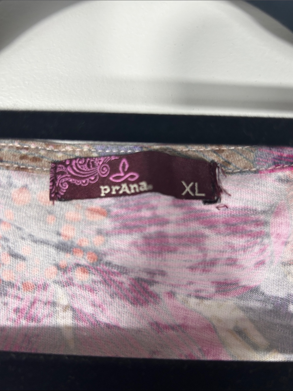 Prana Floral Scoop-Neck Top in Mauve, Gray, Olive Size XL - Picture 2 of 4